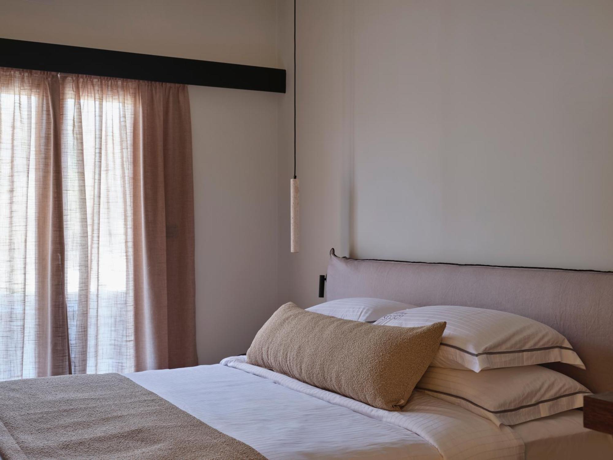 Loizos Stylish Residences Fira  Eksteriør bilde