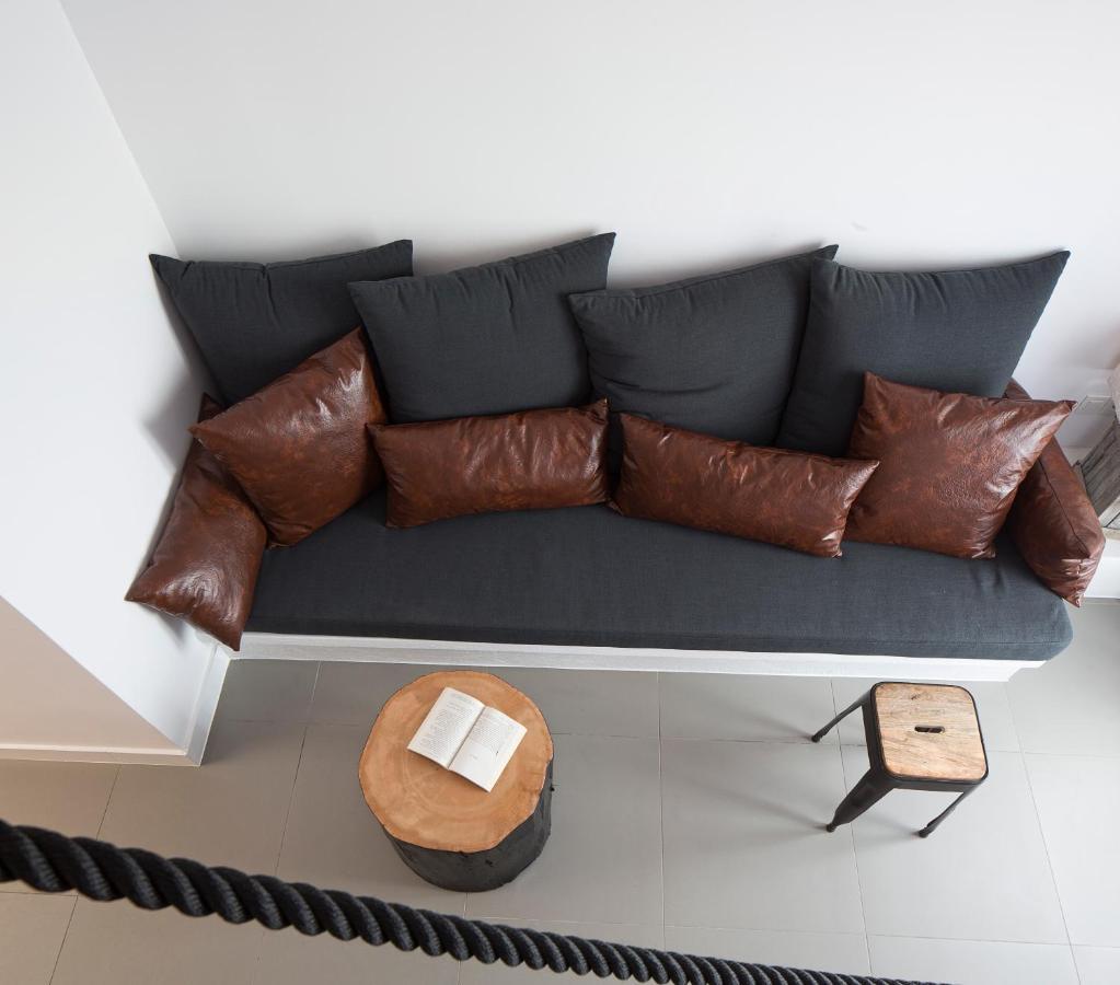 Loizos Stylish Residences Fira  Eksteriør bilde